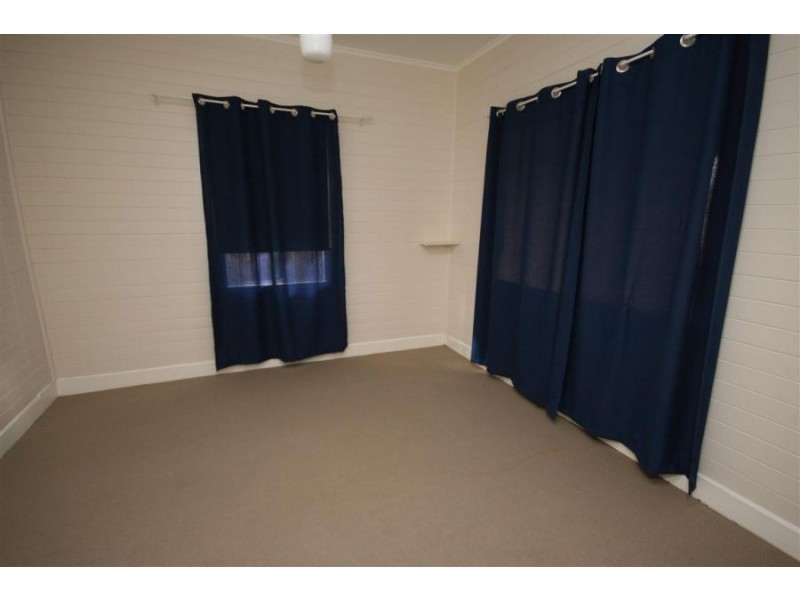106 Miles Street, Tenterfield NSW 2372