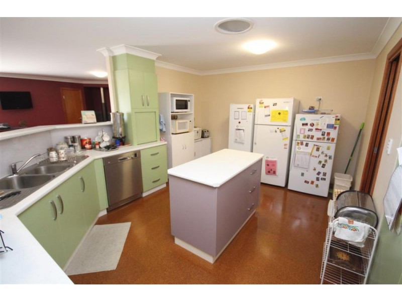 89 Petre Street, Tenterfield NSW 2372
