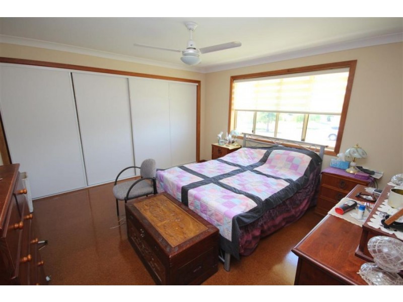 89 Petre Street, Tenterfield NSW 2372