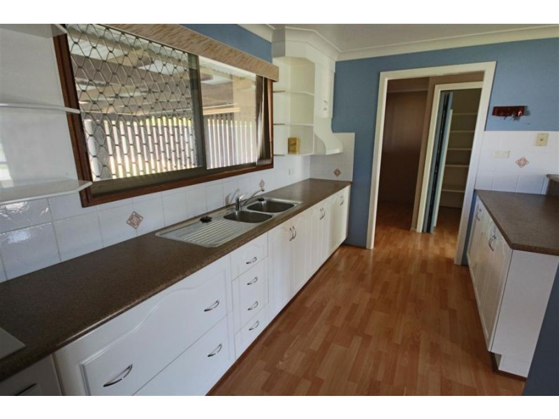 83 Wood Street, Tenterfield NSW 2372