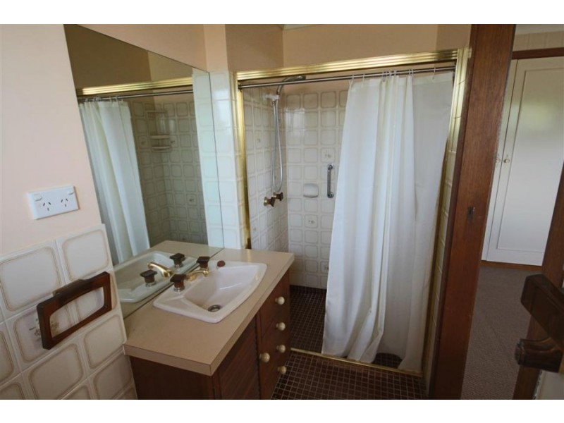 83 Wood Street, Tenterfield NSW 2372