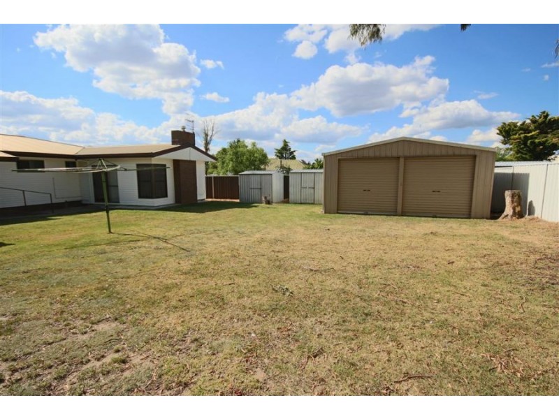 83 Wood Street, Tenterfield NSW 2372