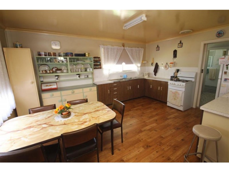 57 Pelham Street, Tenterfield NSW 2372