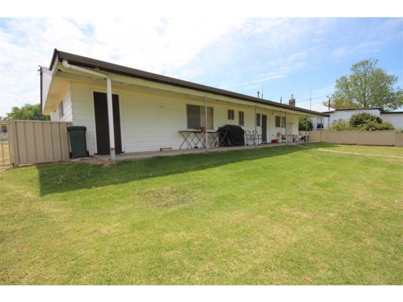 57 Pelham Street, Tenterfield NSW 2372