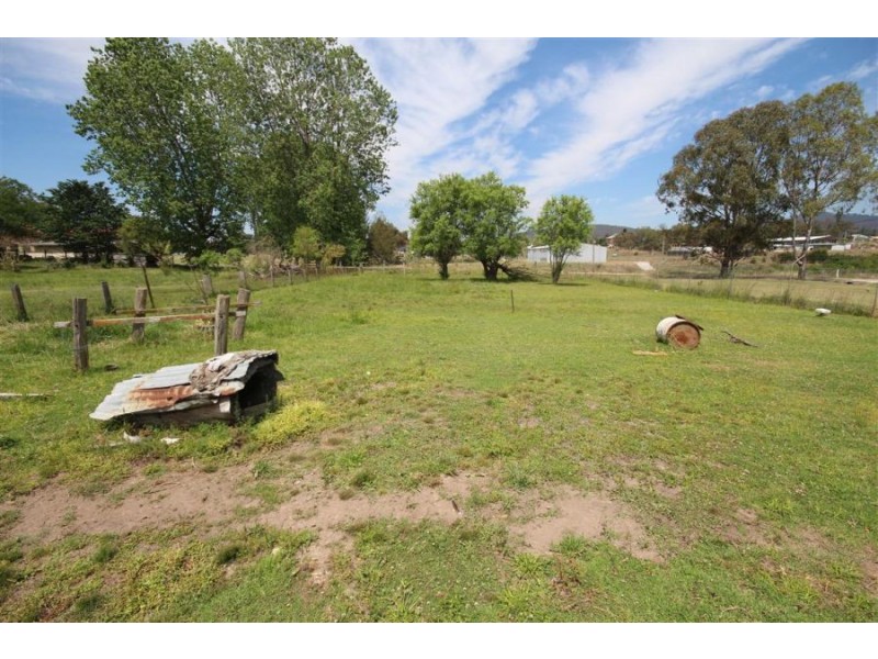 57 Pelham Street, Tenterfield NSW 2372