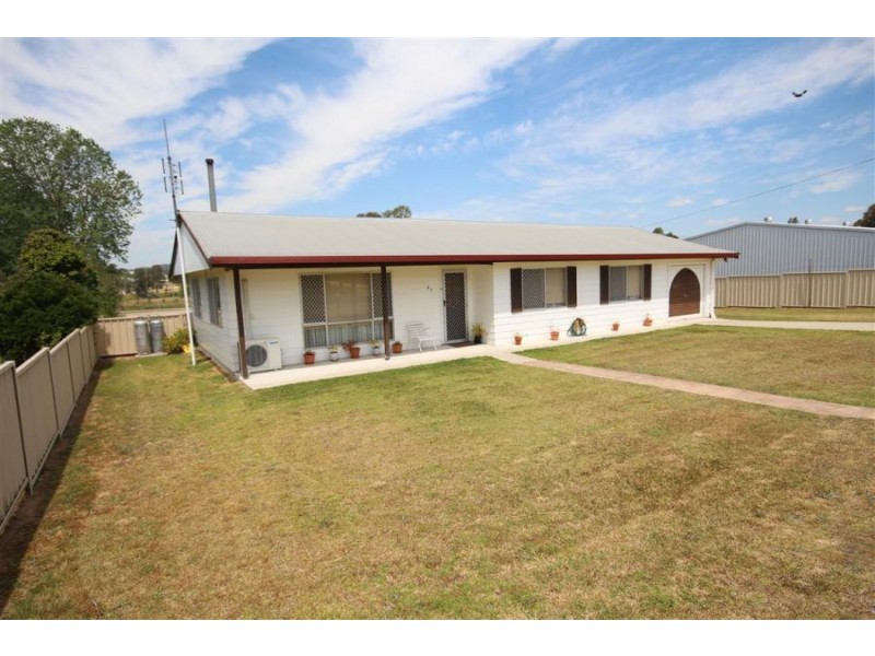 57 Pelham Street, Tenterfield NSW 2372