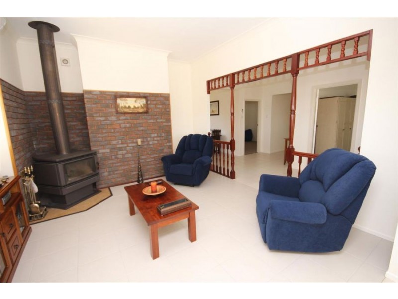 92 Martin Street, Tenterfield NSW 2372