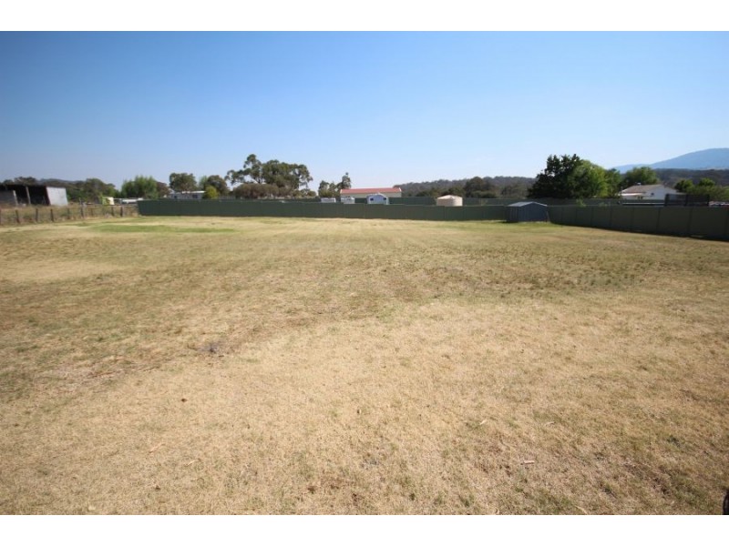 Lot 20 Clive Street, Tenterfield NSW 2372