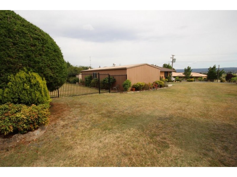 155 Petre Street, Tenterfield NSW 2372