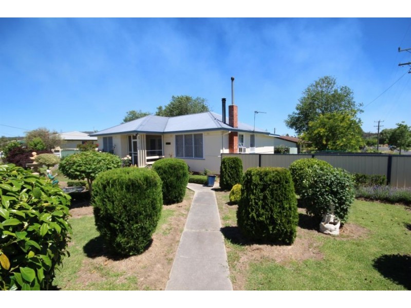 59 Manners Street, Tenterfield NSW 2372