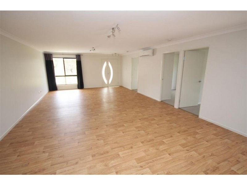 22 Laird Street, Tenterfield NSW 2372