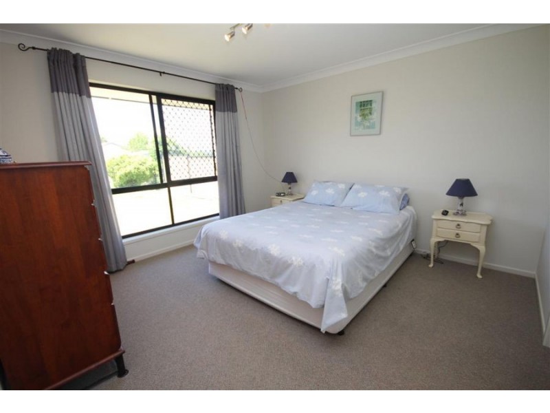 22 Laird Street, Tenterfield NSW 2372