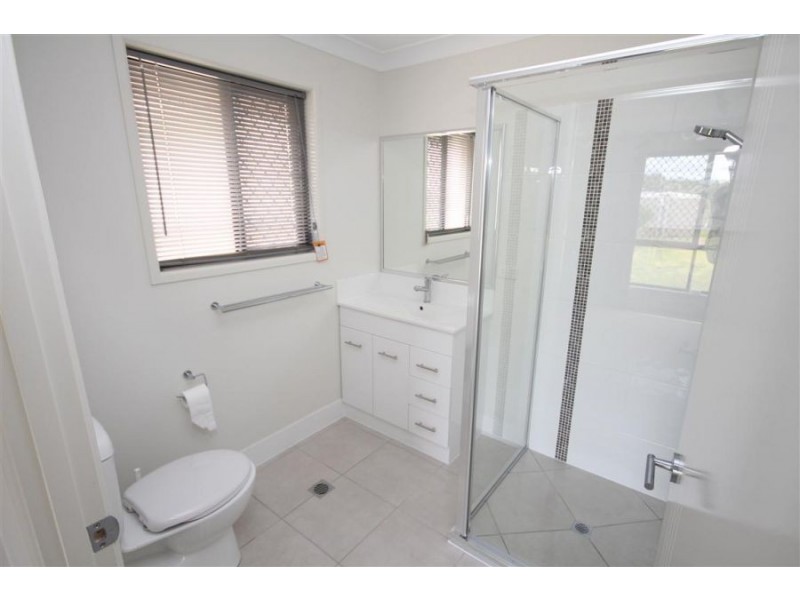 22 Laird Street, Tenterfield NSW 2372