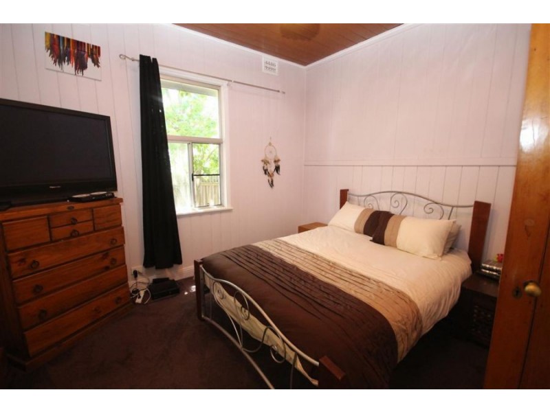 34 Molesworth Street, Tenterfield NSW 2372
