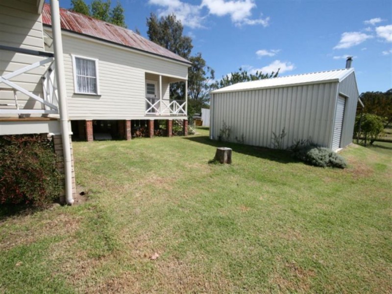 34 Molesworth Street, Tenterfield NSW 2372