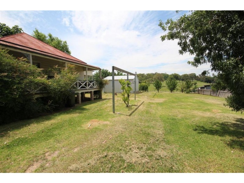 34 Molesworth Street, Tenterfield NSW 2372