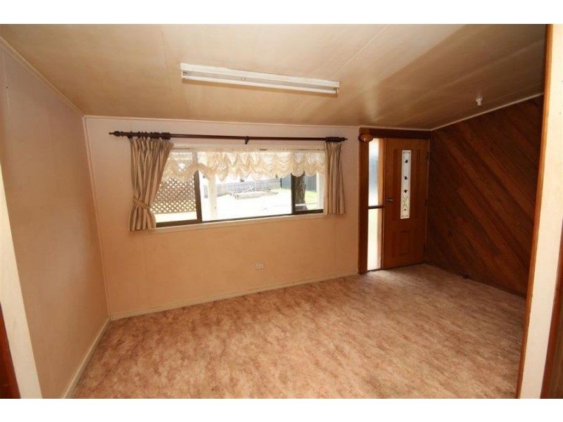 193 Logan Street, Tenterfield NSW 2372