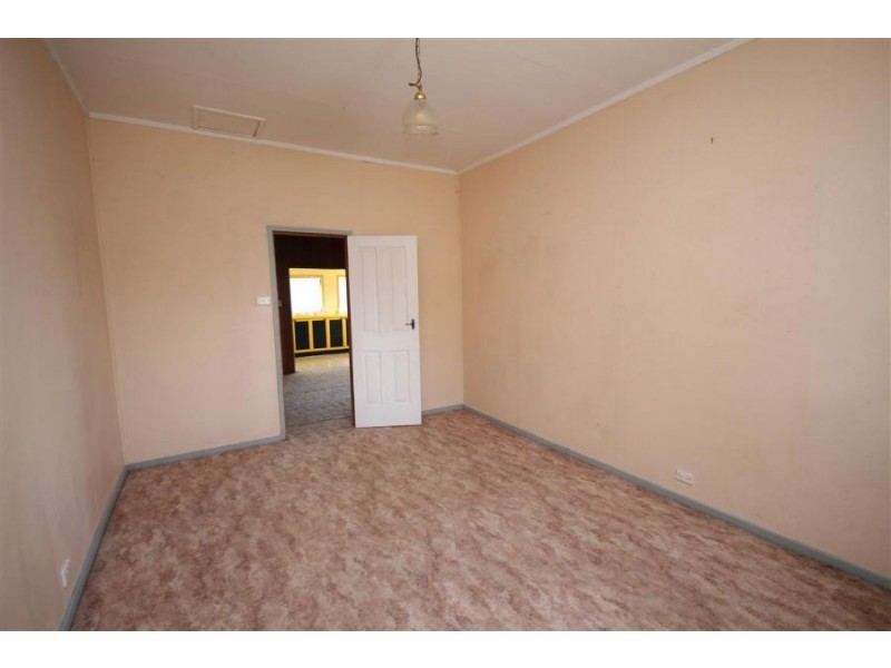 193 Logan Street, Tenterfield NSW 2372