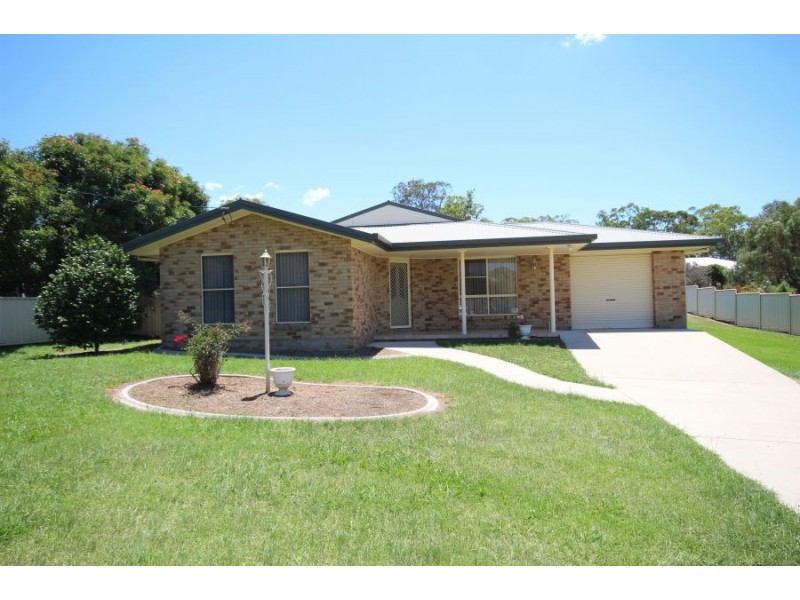 38 East Street, Tenterfield NSW 2372