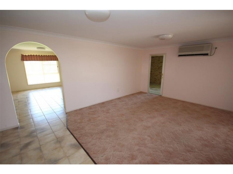 38 East Street, Tenterfield NSW 2372