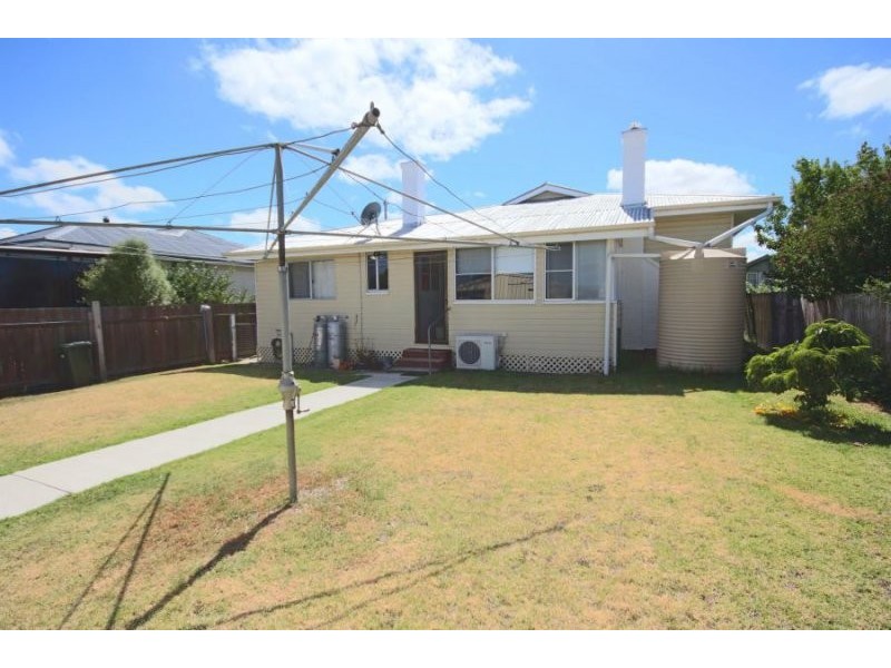 97 Bulwer Street, Tenterfield NSW 2372