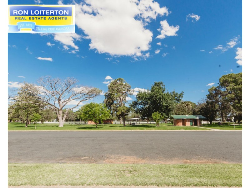 43 Thompson St, Cootamundra NSW 2590