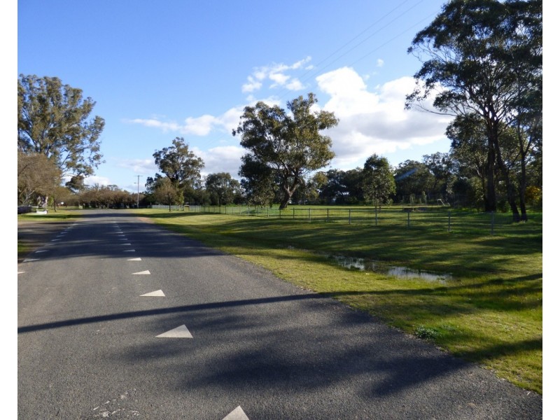 48 Dudauman St, Stockinbingal NSW 2725