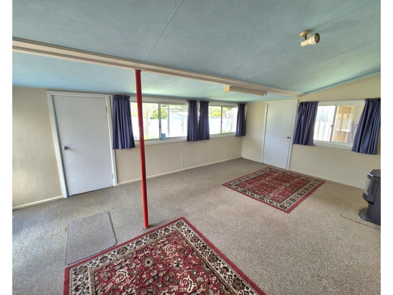 20 Bullecourt St, Cootamundra NSW 2590