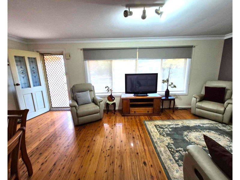 2A Justin St, Cootamundra NSW 2590