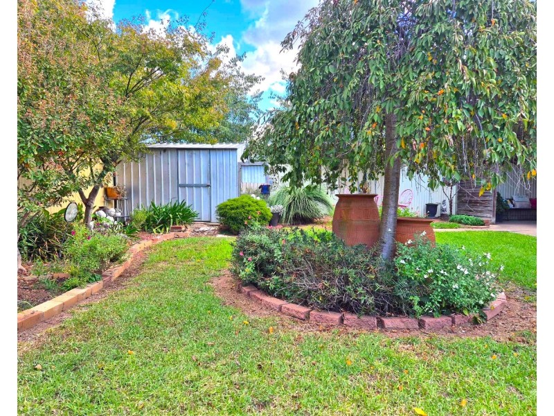 2A Justin St, Cootamundra NSW 2590