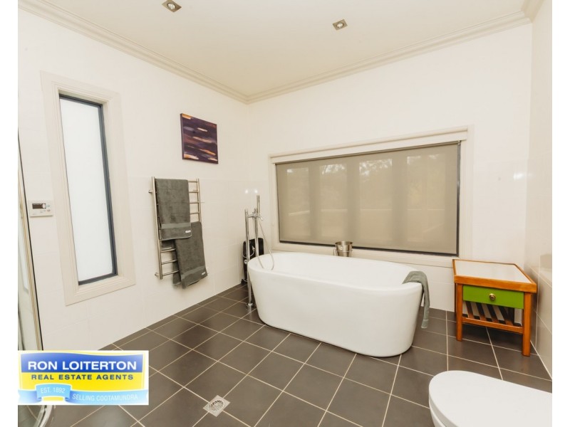 16 King St, Wallendbeen NSW 2588