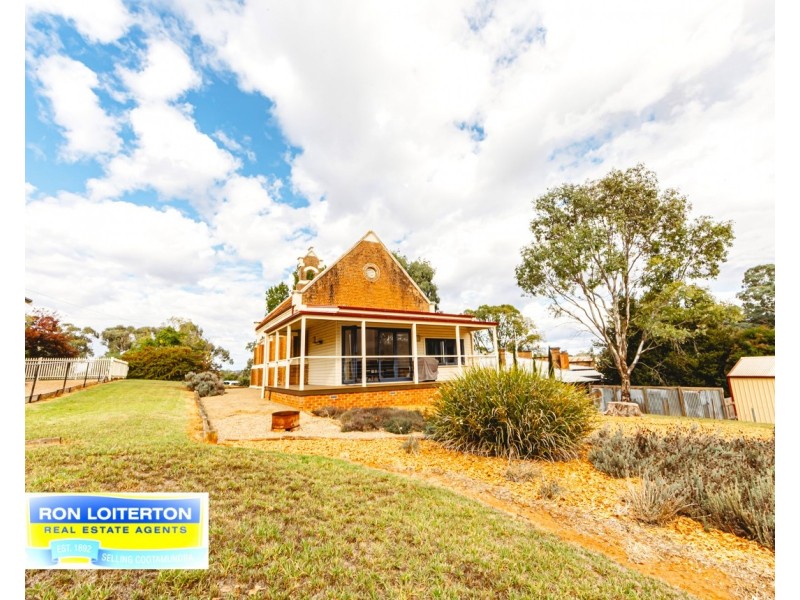 16 King St, Wallendbeen NSW 2588