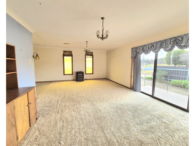54 Poole St, Cootamundra NSW 2590