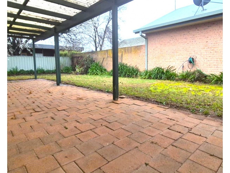1/23 MacKay St, Cootamundra NSW 2590