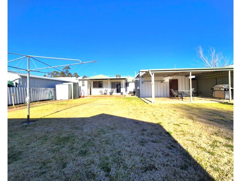 193 Thompson St, Cootamundra NSW 2590