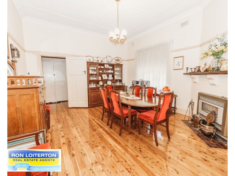 88 Sutton St, Cootamundra NSW 2590