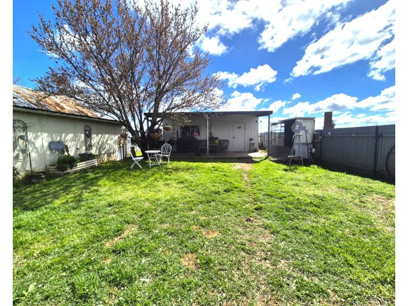 28 Yass Rd, Cootamundra NSW 2590