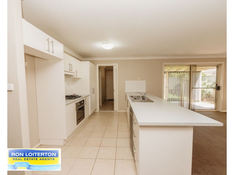 3/105 Thompson St, Cootamundra NSW 2590