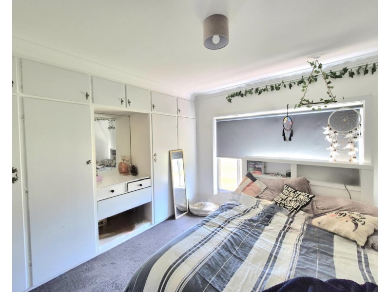6 Albert St, Cootamundra NSW 2590