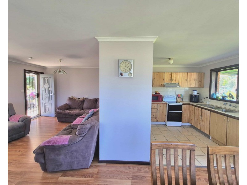 84 Hibernia St, Stockinbingal NSW 2725