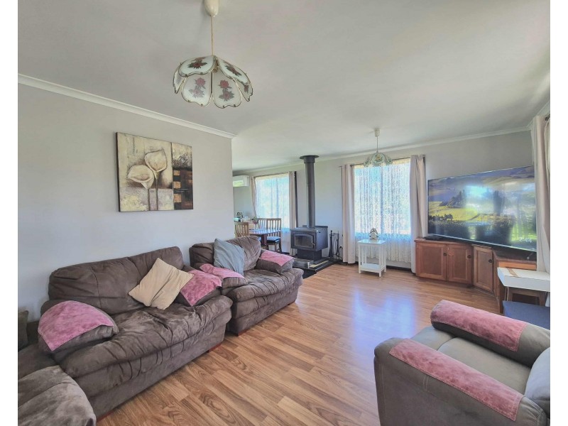 84 Hibernia St, Stockinbingal NSW 2725