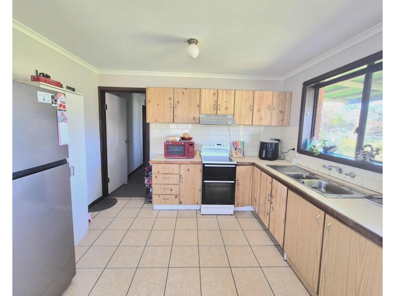 84 Hibernia St, Stockinbingal NSW 2725