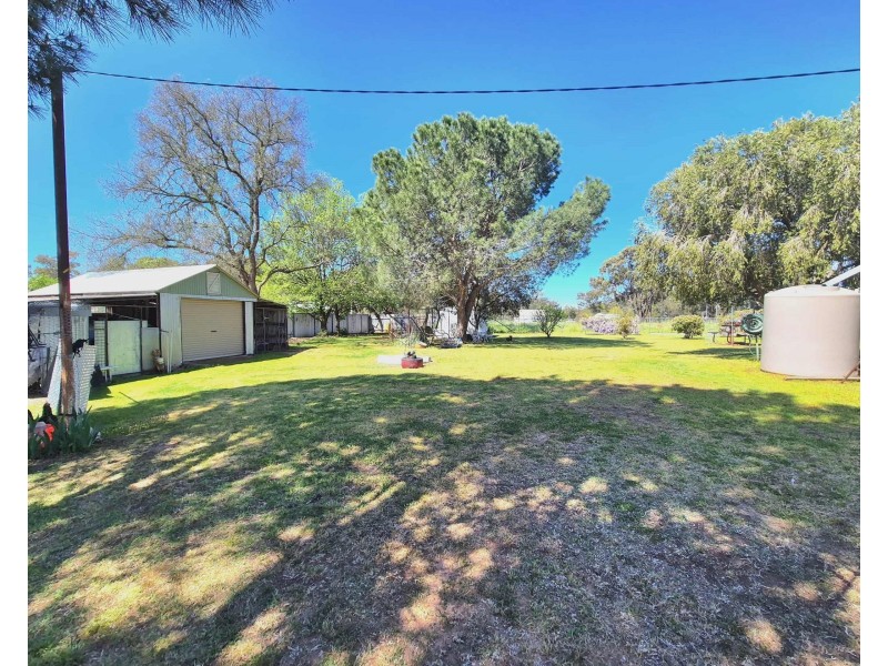 84 Hibernia St, Stockinbingal NSW 2725