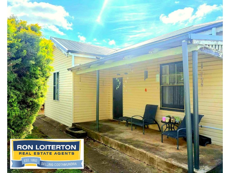 16 Chamen St, Cootamundra NSW 2590