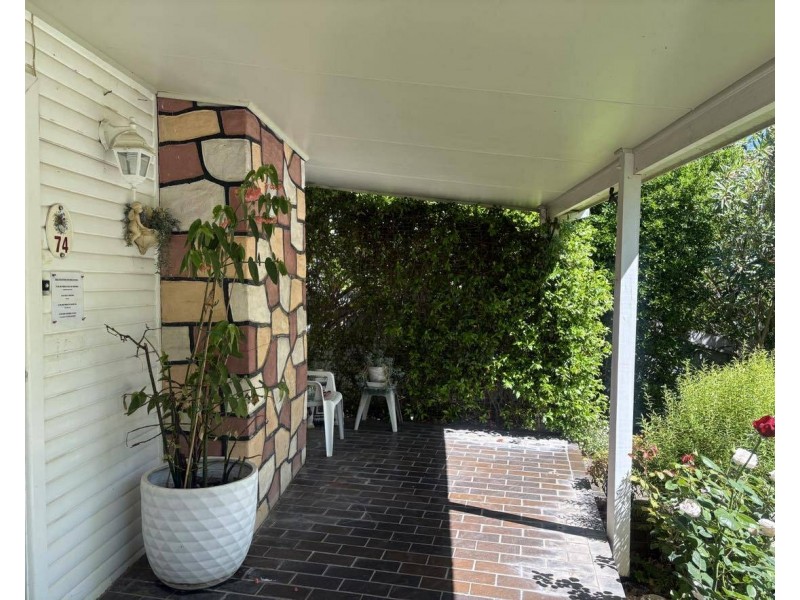 74 MacKay St, Cootamundra NSW 2590