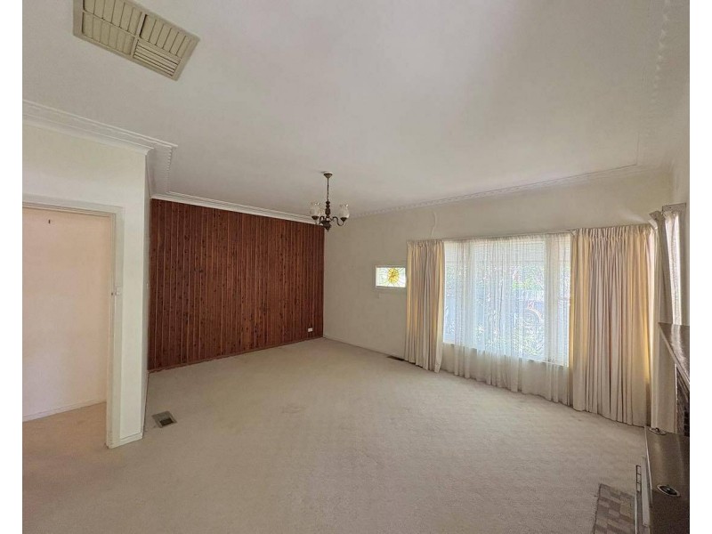 74 MacKay St, Cootamundra NSW 2590