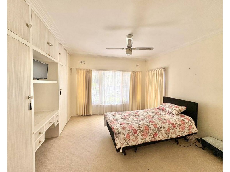 74 MacKay St, Cootamundra NSW 2590