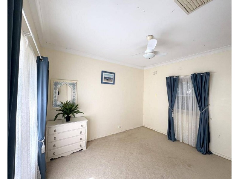 74 MacKay St, Cootamundra NSW 2590