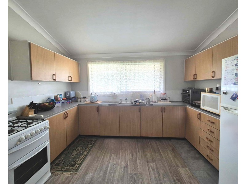 56 Cowcumbla St, Cootamundra NSW 2590