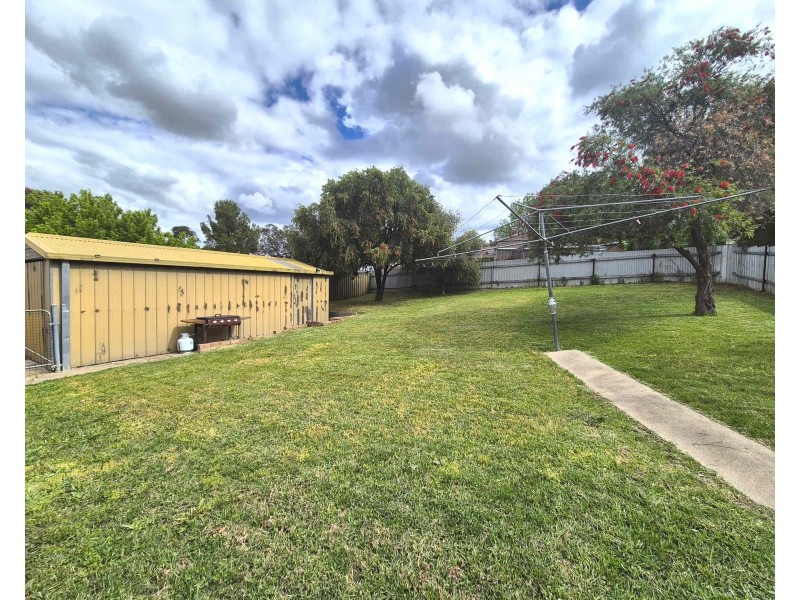 56 Cowcumbla St, Cootamundra NSW 2590
